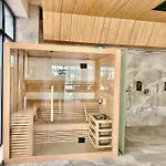Aqua Vista Odyssey 2 Lux Cu Si Piscine * 那沃达利