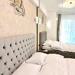 Aqua Vista Odyssey 2 Lux Cu Si Piscine * 那沃达利