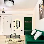 Aqua Vista Odyssey 2 Lux Cu Si Piscine 那沃达利