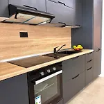 Aqua Vista Odyssey 2 Lux Cu Si Piscine 那沃达利